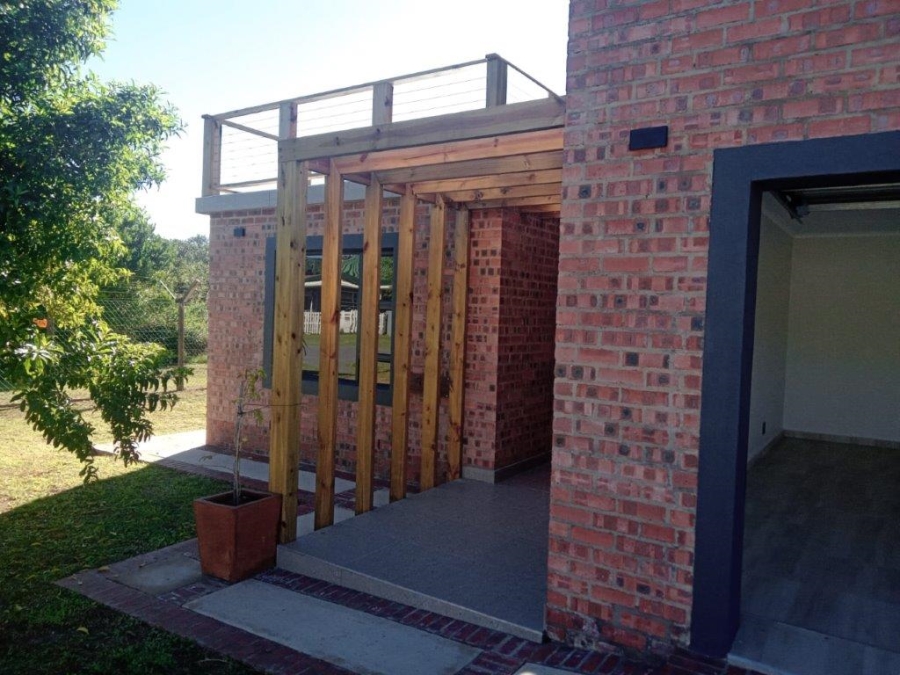 4 Bedroom Property for Sale in Aston Bay Eastern Cape